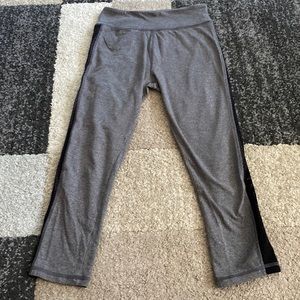 Girls capris yoga pants